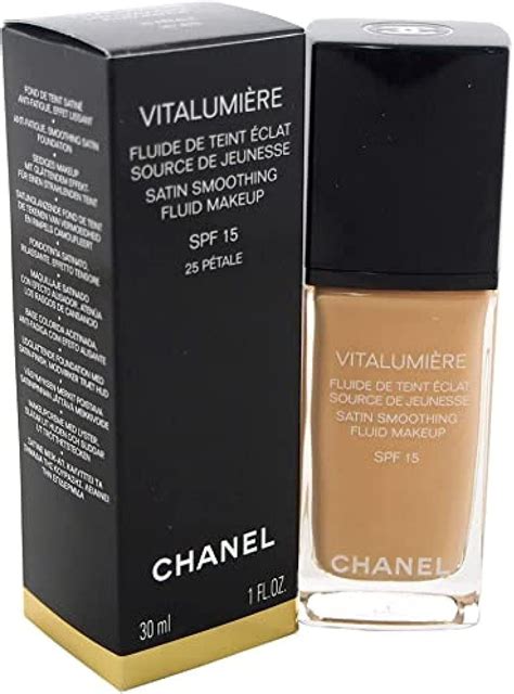 chanel vitalumiere fluide de teint eclat satin fluid make up|VITALUMIÈRE Radiant, moisture.